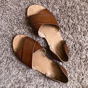 cute and comfy summer sandals!